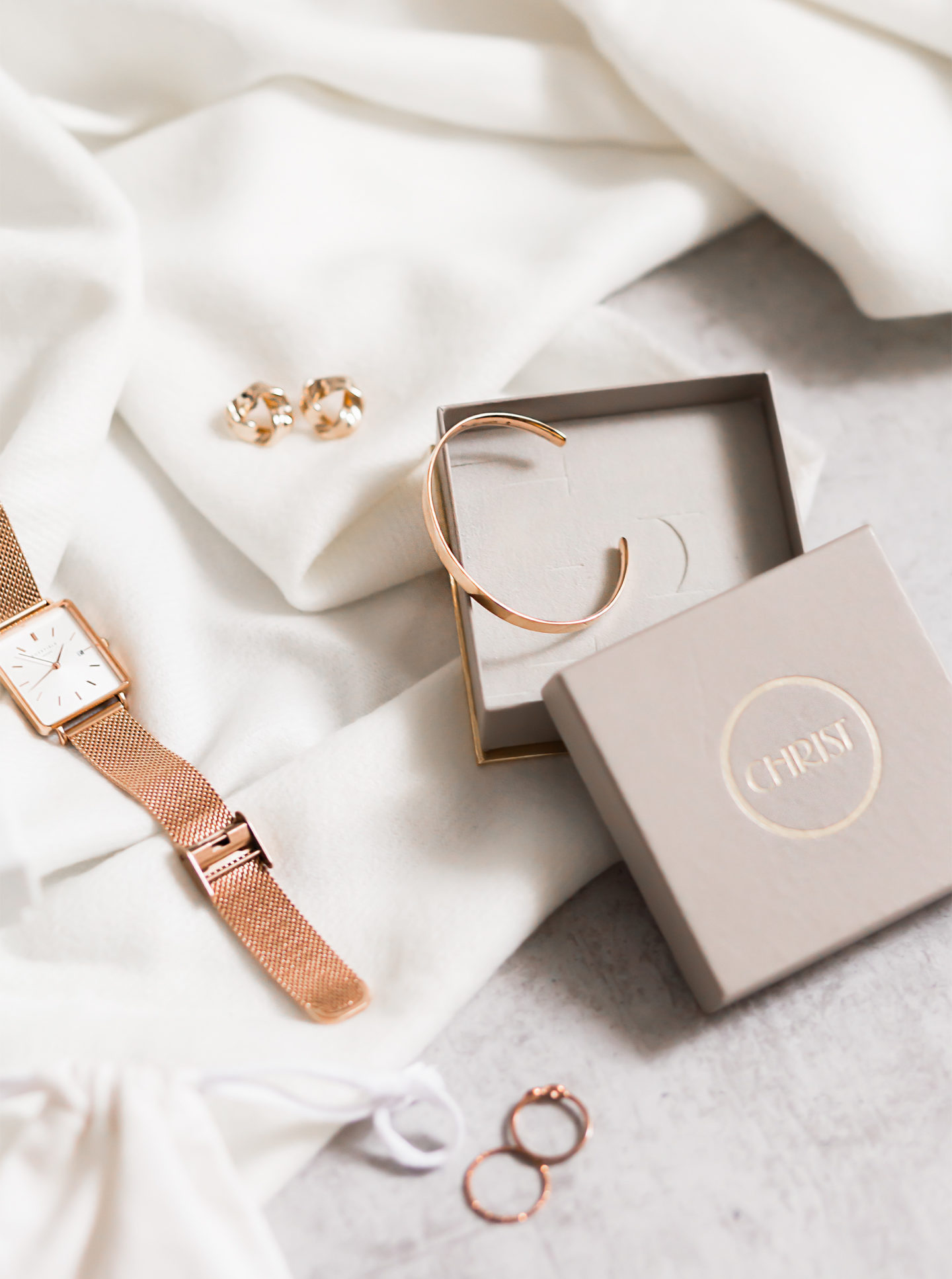 Schmuck schenken - So findest du das perfekte Schmuckstück ...